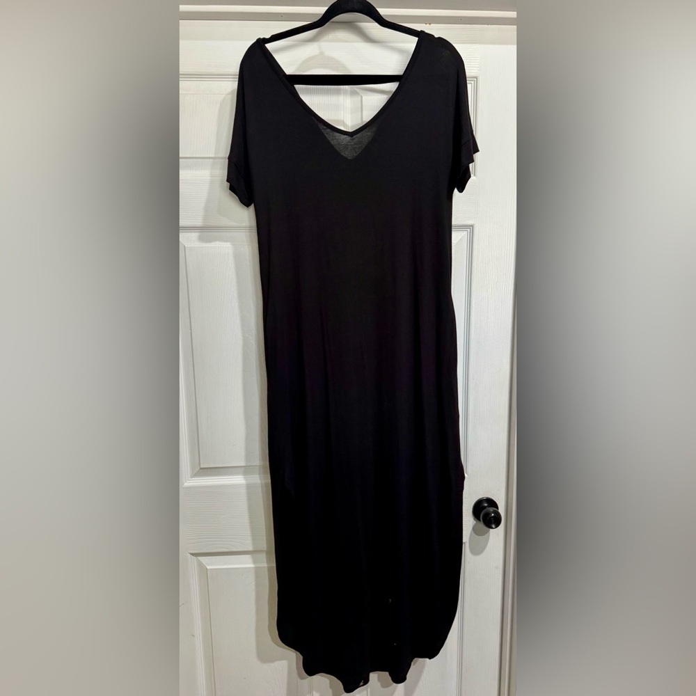 Elegant Black Maxi Dress